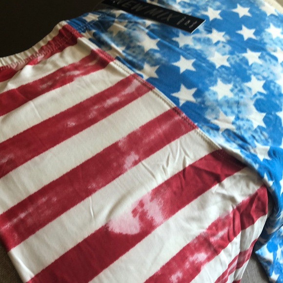 NEW!โ๏ธLAST PAIRโ๏ธ๐บ๐ธ LEGGINGSโค๏ธ - Picture 2 of 3